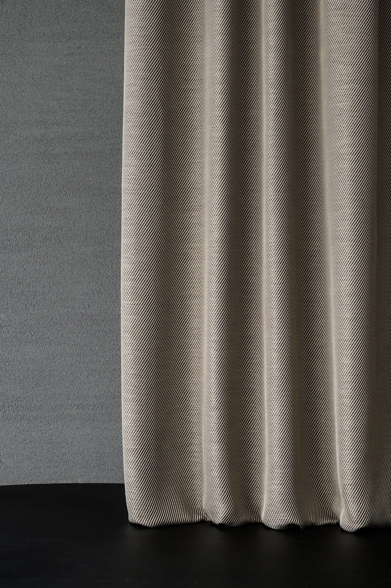 Along Black-Beige 4521779-01