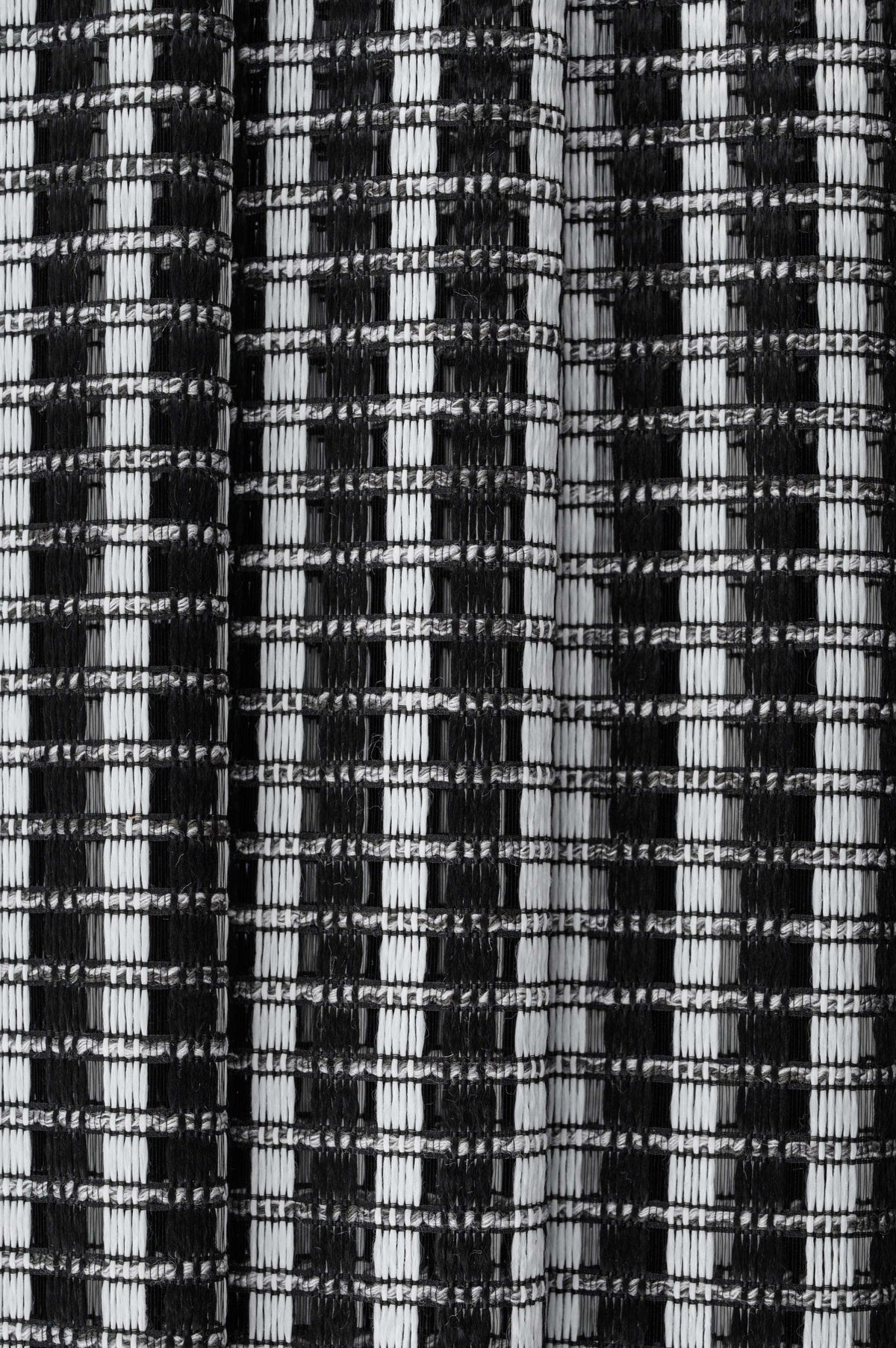 gemini black&white 6657667-01