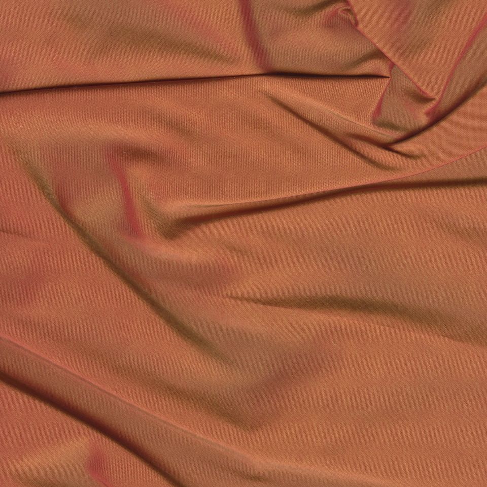 TrinitySilkTaffeta 039-043 Burgundy Gold